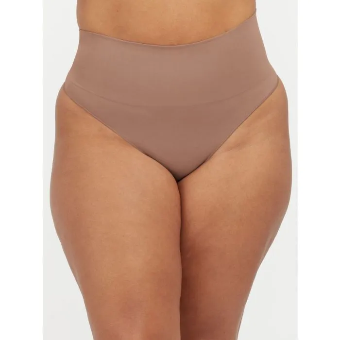 Faja Tanga Spanx EcoCare Everyday Shapping 40048R