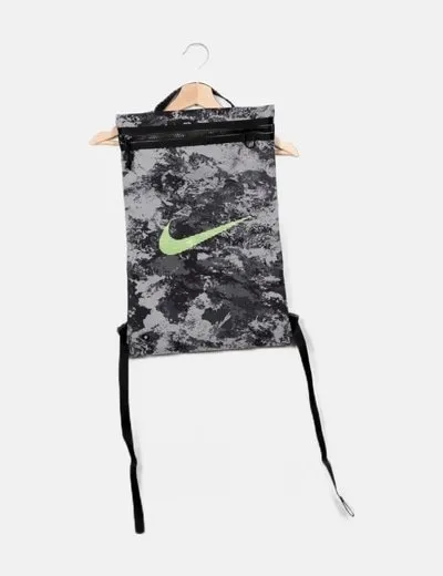 Nike Mochila gris estampada