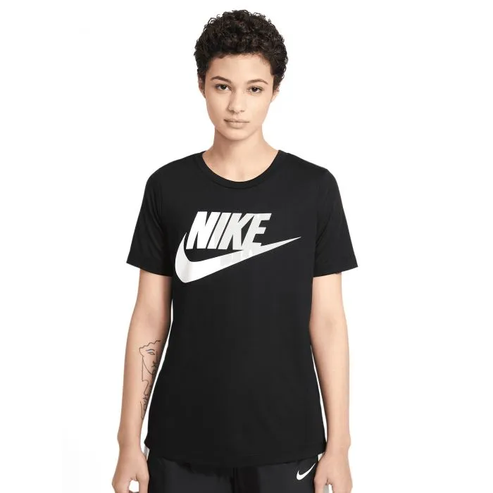 Remera Nike Sportswear Essential