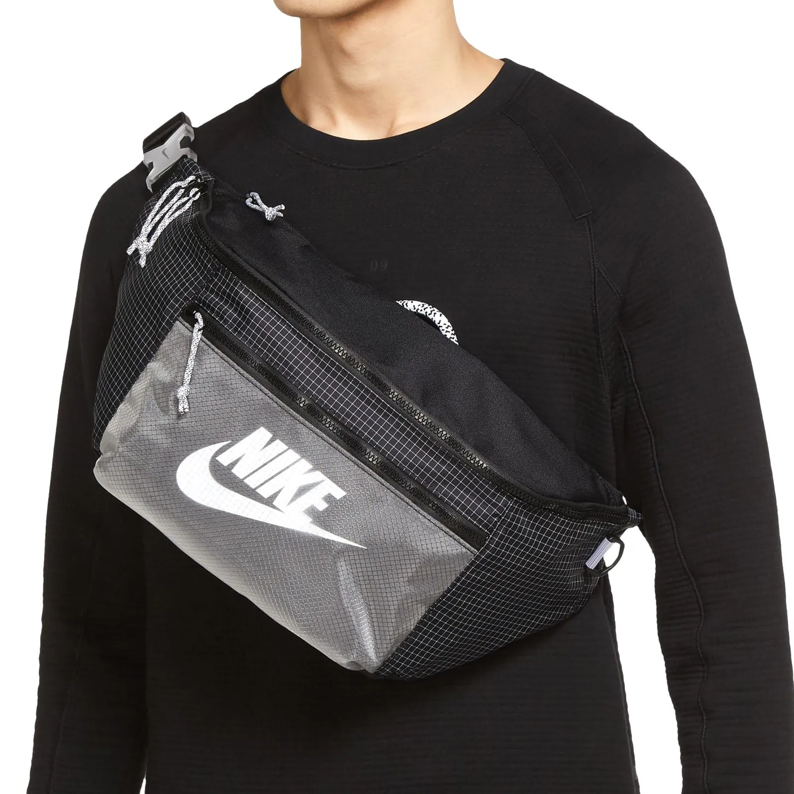 Riñonera Nike Tech Waistpack