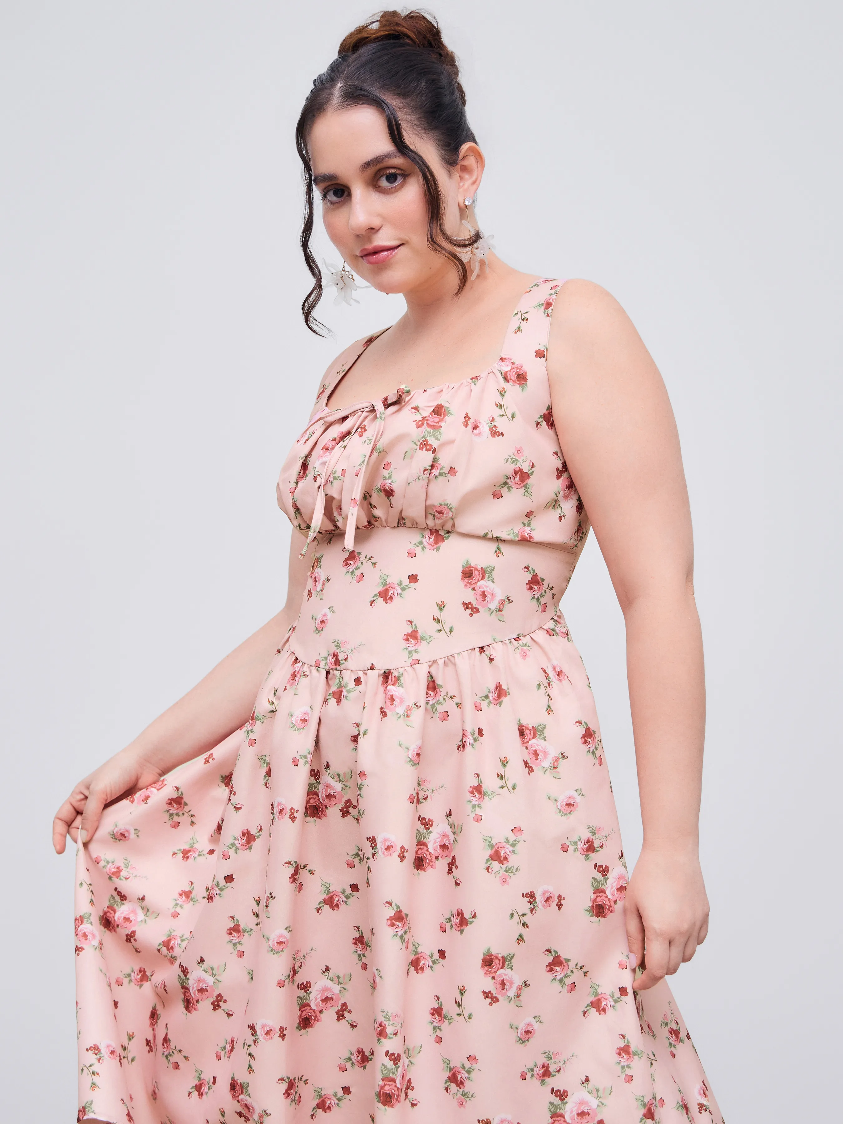 Vestido Midi Tejido de Cuello Cuadrado Floral con Corsé y Volantes Anudados Curvy